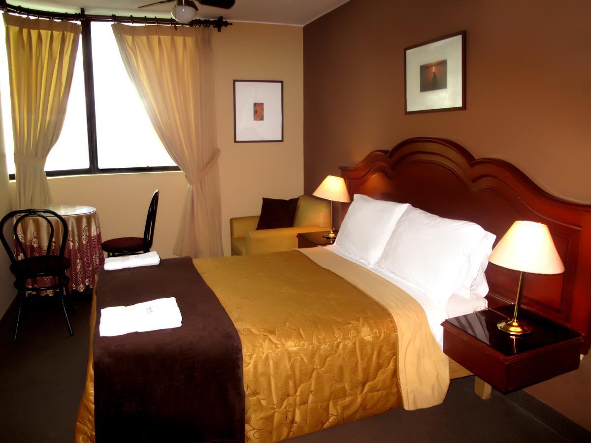 Solis Dies Hotel Lima Buitenkant foto