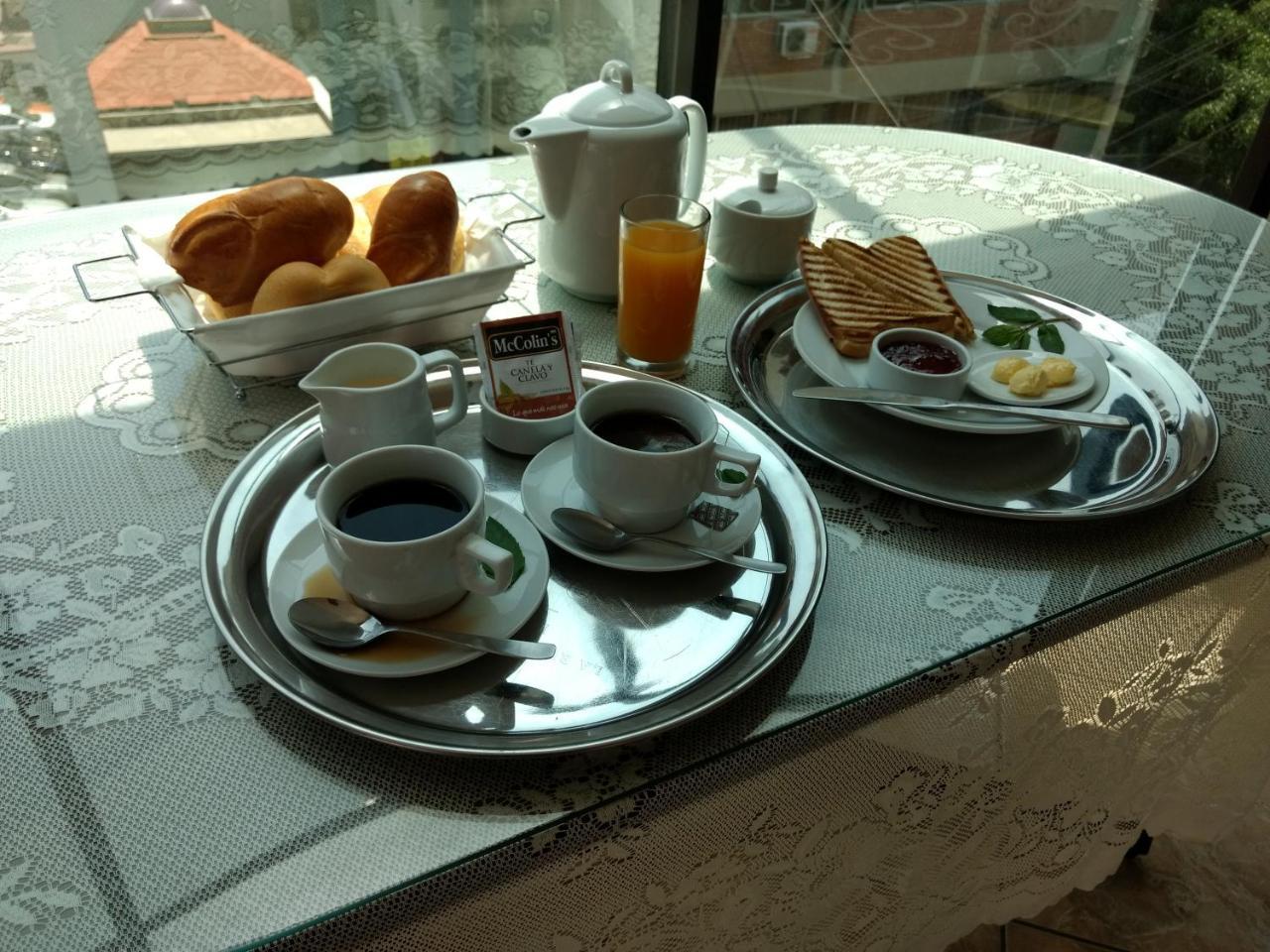 Solis Dies Hotel Lima Buitenkant foto