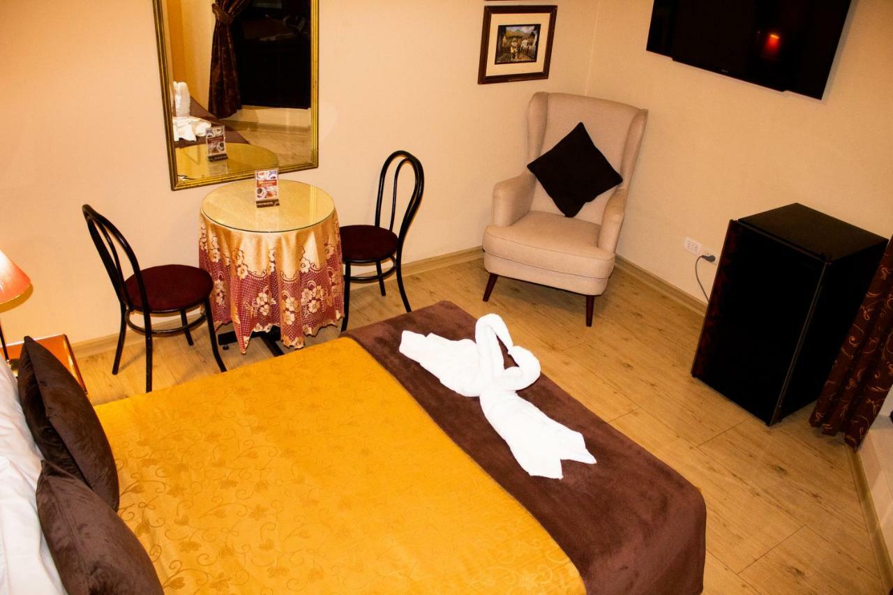 Solis Dies Hotel Lima Buitenkant foto